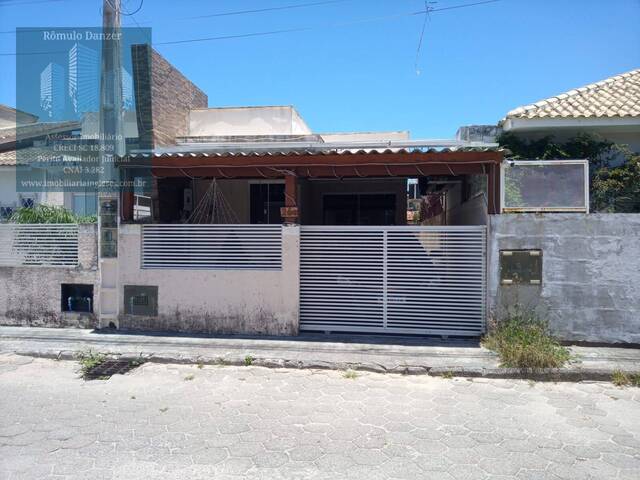 Casa para Venda em Florianópolis - 2